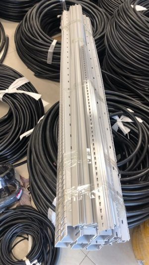 Máng nhựa đi dây 65x65x1700mm 6 0376872fdcf64893b52d565f6af795ee