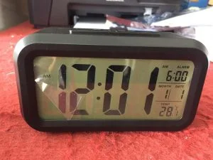 Đồng hồ để bàn