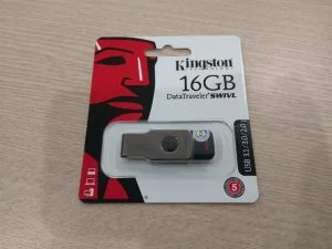 USB Kingston 16GB Data Traveler DT SWIVL 3.0