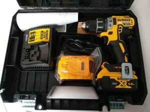 Máy khoan vặn vít dùng pin Dewalt DCD791M2 8 2417984fbf784e17a4457b804cc06d5a