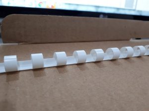 Lò xo gáy xoắn nhựa 10mm (100c/ hộp) 6 2657b05ee6844f5ba4e8e709b4ca0596