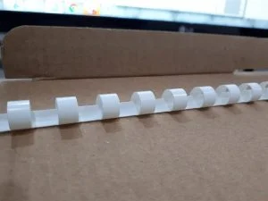 Lò xo gáy xoắn nhựa 10mm (100c/ hộp) 6 2657b05ee6844f5ba4e8e709b4ca0596