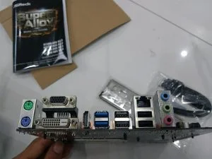 30bedd57f1d94f36babee81276de0995