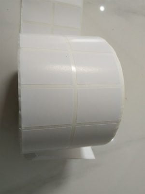 Giấy in Decal (40*30)mm*50m (2 hàng tem, khoảng cách tem 2x3mm)