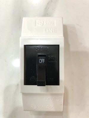 Atomat 20A 240V AC
