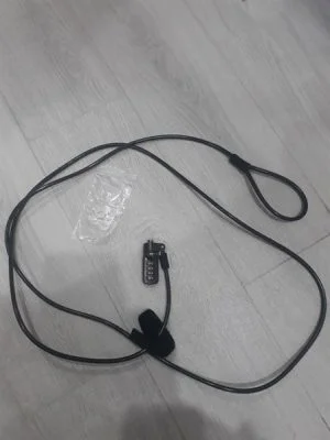 Khóa laptop YF21067 9 71a1f3fbcd3943a98459d5dd83427e9f