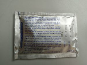 Cao dán Salonpas, 12 miếng /1 hộp, 6,5 cm x 4,2 cm. 6 7336a197e0144c55b92daad9b1703ded