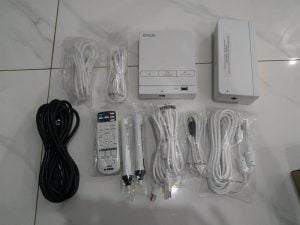 Máy chiếu ảnh Epson -EB1460UI 8 80974d6e3b8a4741a6ceb7360379faf9