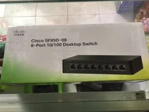 Switch Cisco SF95D-08-AS - 8 Port 10/100Mps Desktop