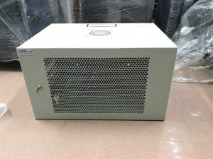 Tủ Rack KTV 4U- D400 (H230xW560xD400) treo, 1*fan, ổ điện 3 chấu, đen