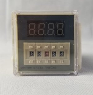 Rơ le thời gian gồm đế DH48S 2Z 220VAC