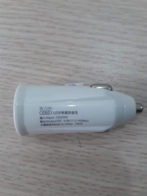 Tẩu sạc ô tô 9 a250180988d9463ca759455c315d27bc