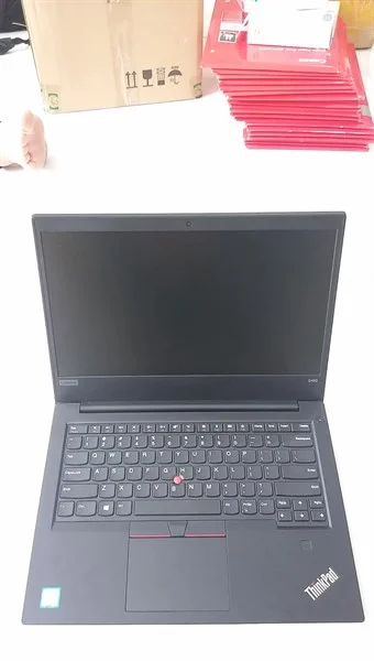 Máy tính xách tay Lenovo Thinkpad E480 (20KNS0EG00)/intel Core i5-8250U (1.6Ghz/6MB)/ Ram 4GB DDR4/ 256GB SSD SATA/ Intel HD Graphics/ 14inch HD/ FPR/ 3 Cell/ No OS/ 1Y 1 adb5e1c2a0534f39adec27c3514b352a