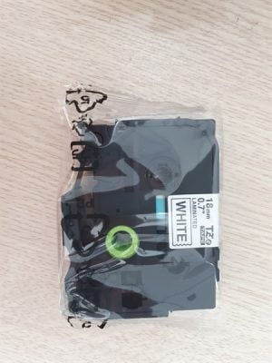 Băng nhãn Brother TZe 641 PL 641 18mm x 8m Chữ đen trên nền vàng 5 b5bc4f32cffd44a1b87172b662ad6ebf