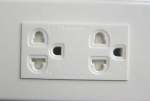 Bộ ổ cắm đôi 3 chấu âm tường Panasonic