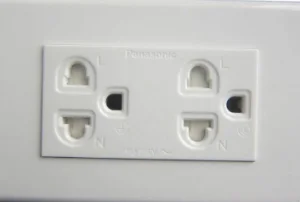 Bộ ổ cắm đôi 3 chấu âm tường Panasonic