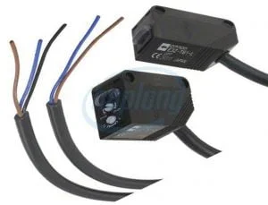 Cảm biến quang Omron E3ZG-T61-D và -L
