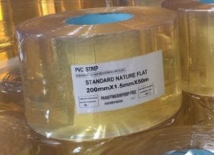 Rèm nhựa PVC màu vàng khổ 20cm, dày 1.5mm, cuộn 50m