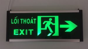 Đèn exit 3W, gắn tường 1 mặt P1, pin sử dụng 2 giờ (Right)