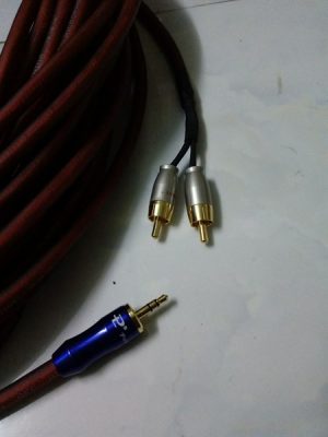 Dây audio 1 ra 2 dài 20 m 3 d3bd62b4954f42a6bdab9ad86418fa31