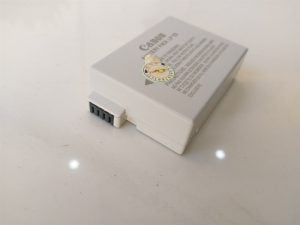 Pin máy ảnh canon 700D LP-E8 6 d7a71af78e7f4111a94fb960a77d808d
