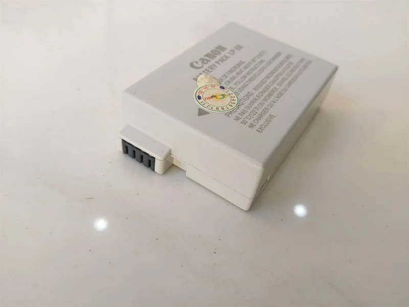 Pin máy ảnh canon 700D LP-E8 2 d7a71af78e7f4111a94fb960a77d808d