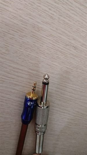 Dây loa dài 6m (1 đầu 3,5mm, 1 đầu 6.5mm)