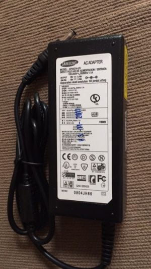 Sạc laptop Samsung 19v-3.16A kèm dây nguồn