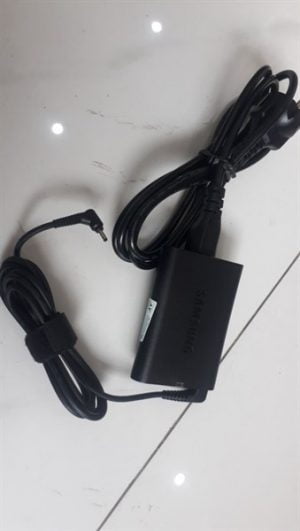 Sạc laptop Samsung 19v 2.1A chân nhỏ 7 2cfb24e7accc49ea957c524a98c0e90e