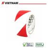 Băng dính dán nền đỏ trắng 47mm x 18m