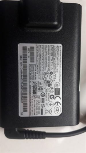 Sạc laptop Samsung 19v 2.1A chân nhỏ 8 cb02c569bd8a4a16b989caa09c62087c