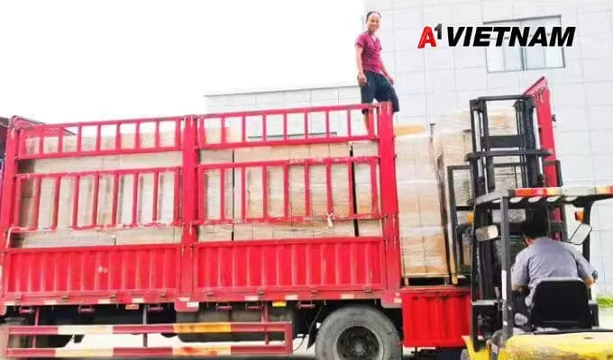 Màng PE bọc hàng, quấn pallet 7 mang pe 105 jpg