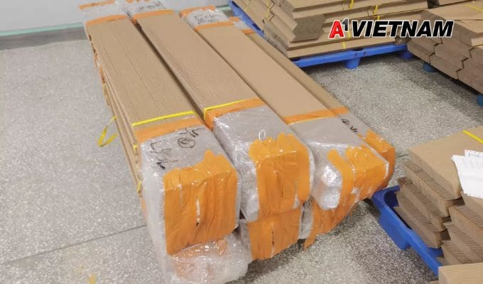 Thanh nẹp giấy chữ V / U (Thanh nẹp góc giấy) 10 nep giay 105