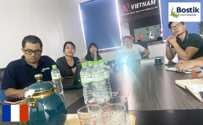 Đại diện hãng Bostik khu vực Đông Nam Á đến thăm A1 Việt Nam 2 anh bs4