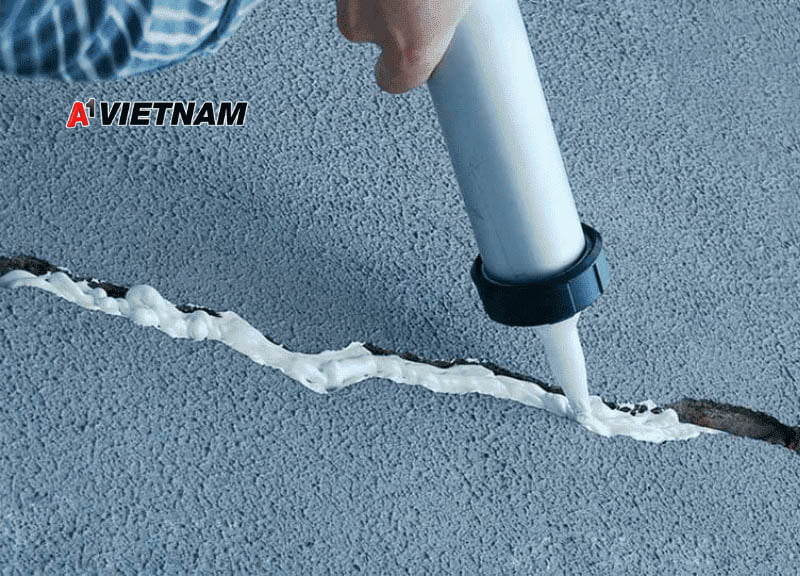 Cách bắn keo silicon không cần súng hiệu quả 3 Tiến hành thi công dán keo silicon