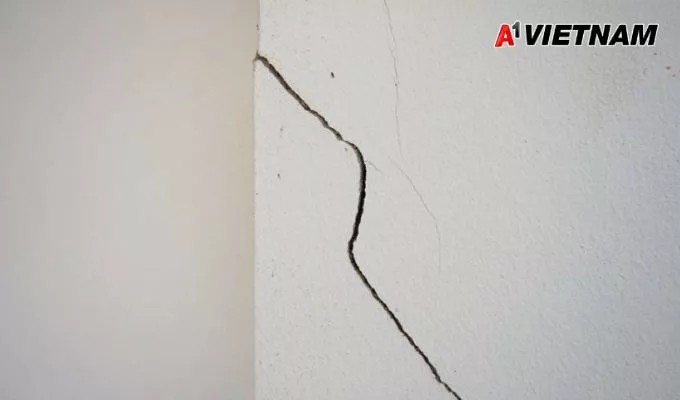 Chống Thấm Tường Nhà Chung Cư Triệt Để 100%, Tiết Kiệm Chi Phí 3 chong tham tuong nha chung cu 2 jpg