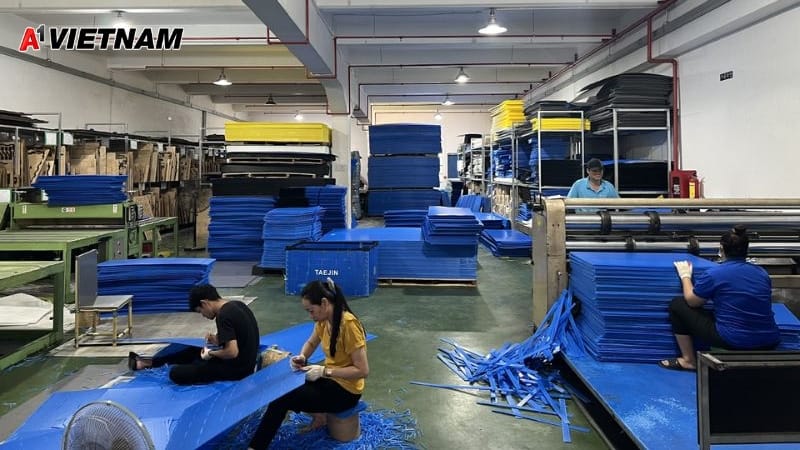 Giải pháp lưu kho hiệu quả với thùng Danpla từ A1 Việt Nam 6 thung danpla xep gon co the gap lai 5